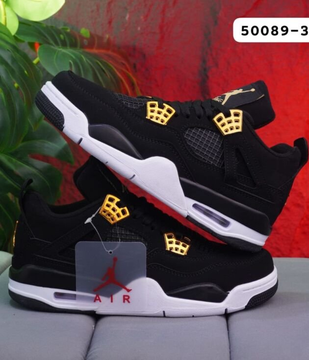 JORDAN RETRO 4 NEGROS