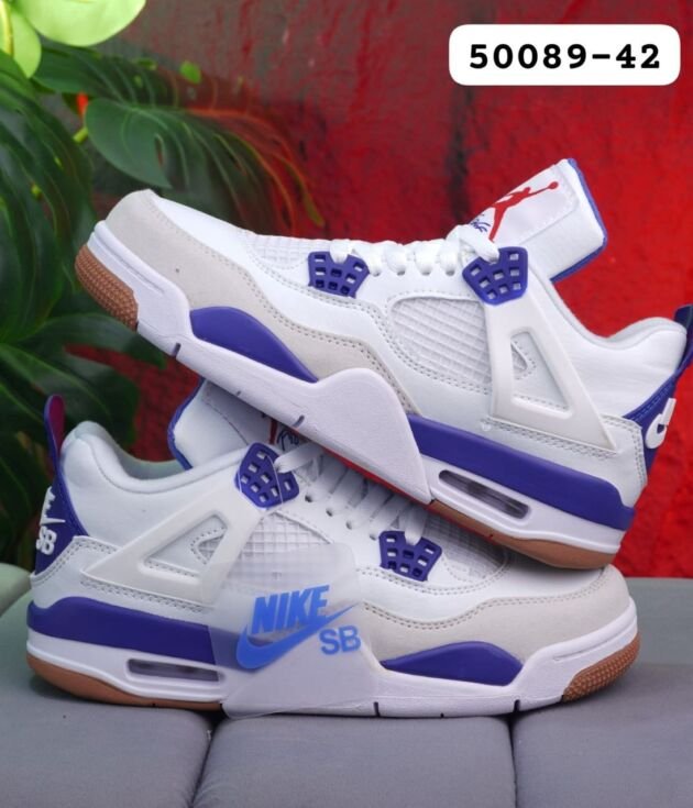 JORDAN RETRO 4
