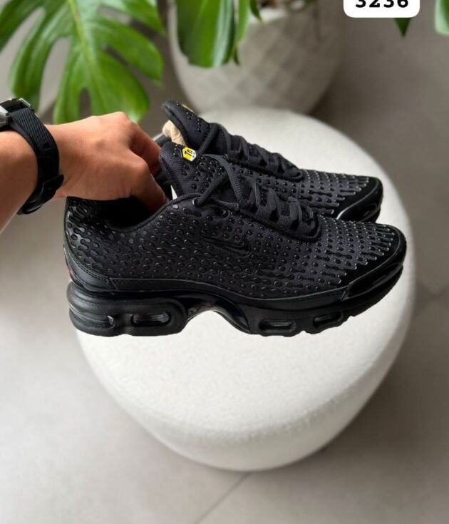AIR MAX