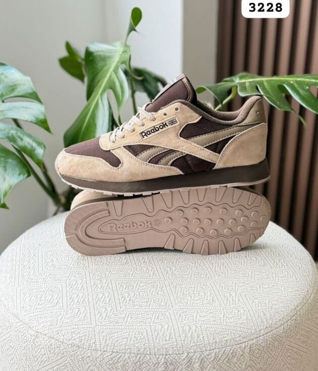 REEBOK CLASSIC