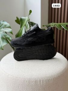 REEBOK CLASSIC