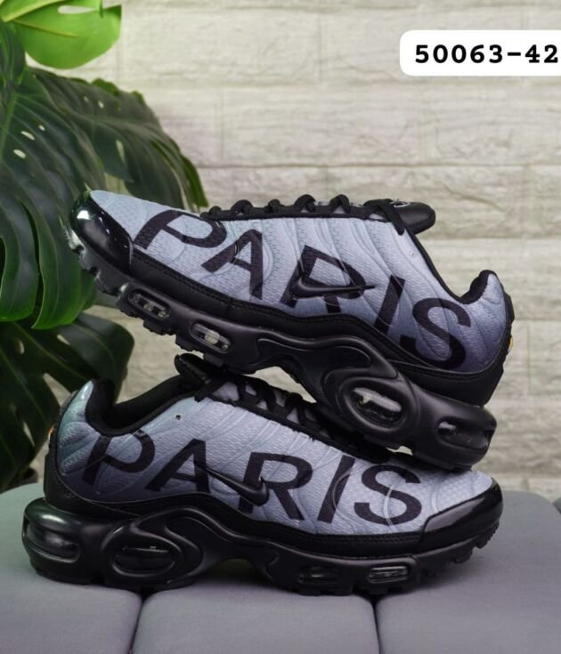 NIKE TN PLUS